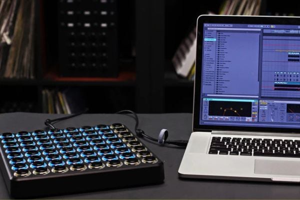 Dj TechTools MIDI Fighter 64 black | Bax Music