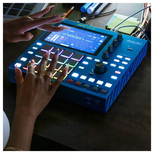 Akai MPC One G2 Standalone Sampler | DJ Superstore