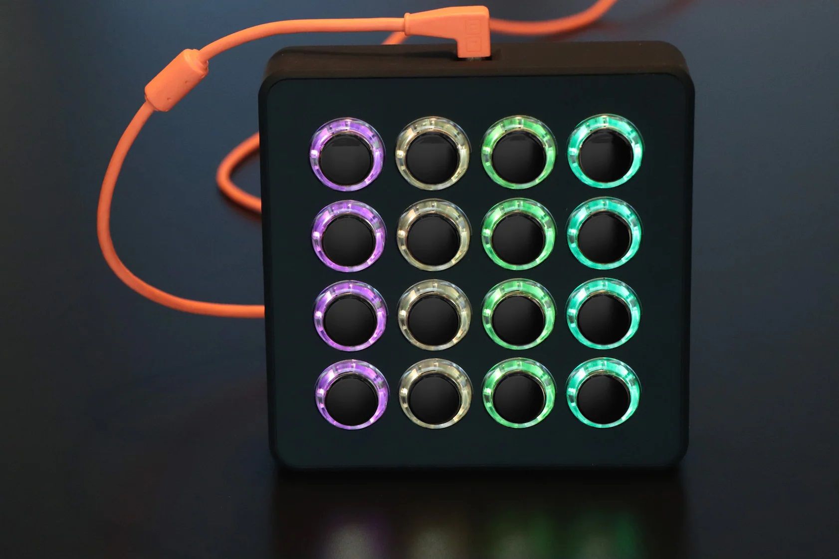 Midi Fighter Spectra Midiコントローラー DJ TechTools Midi Fighter Spectra (Black)